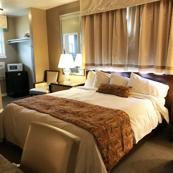 Queen Room